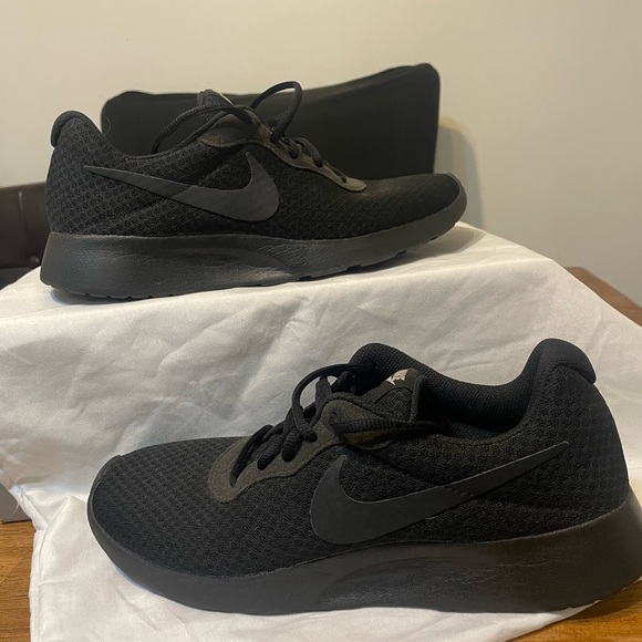 Nike Shoes - Black Nike sneakers